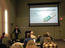 Hans Gaensbauer presenting his talk on the RTL2832u SDR dongle