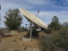 Dish reflector antenna